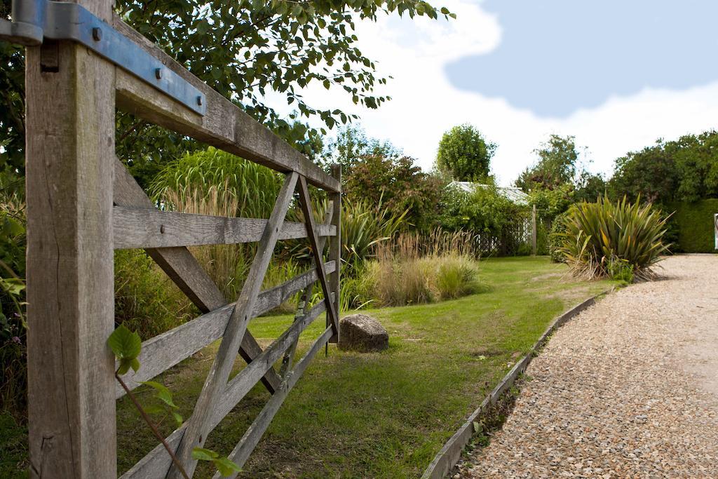 Bed and Breakfast Lockgate Dairy Chichester Esterno foto